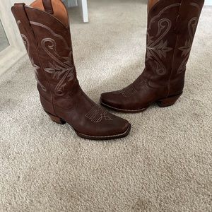 Women’s cowboy boots